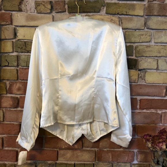 Vintage 80s cream satin blouse size 10 - Picture 3 of 6